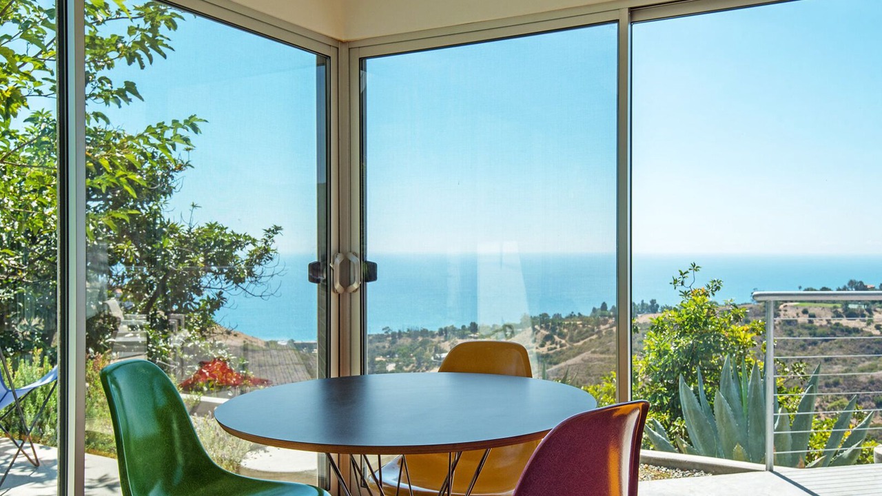 Photo of Bedroom in Malibu