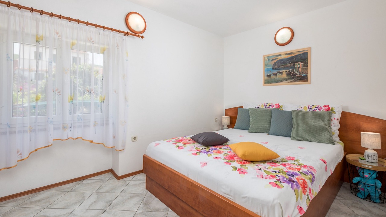 Photo of Bedroom in Punat