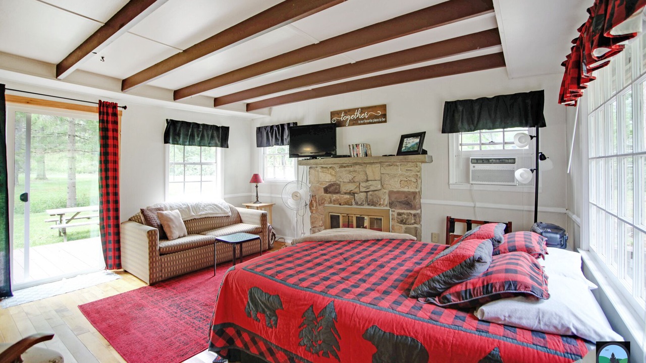 Photo of Livingroom in Gaines