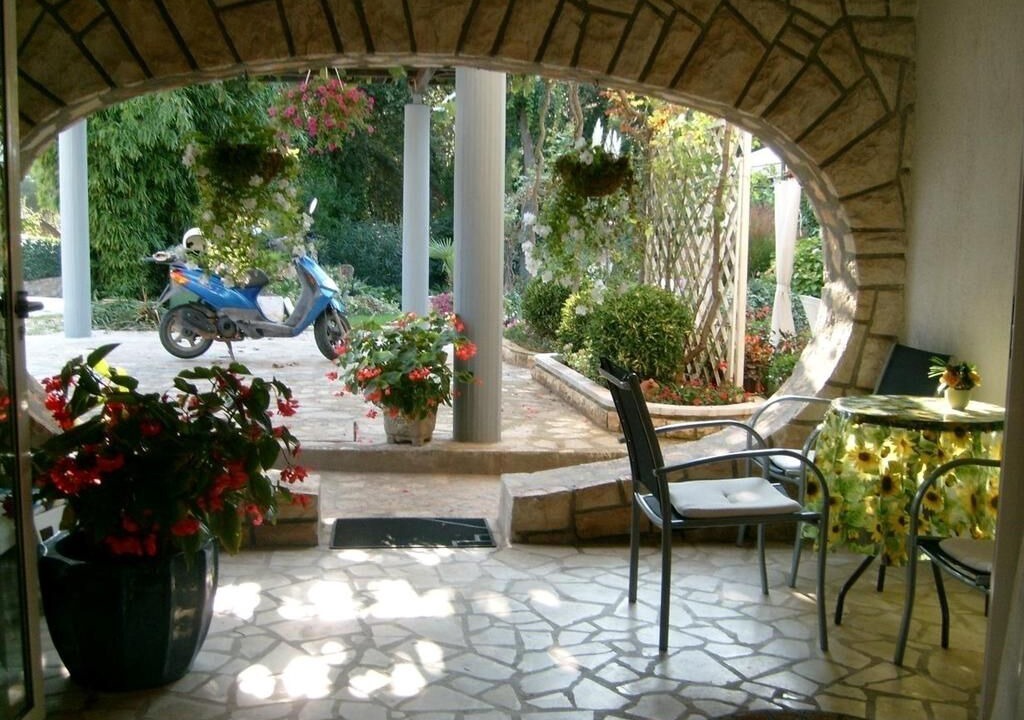 Photo of Outdoor in Borik