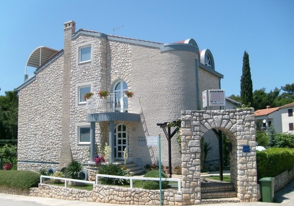 Photo of Outdoor in Borik