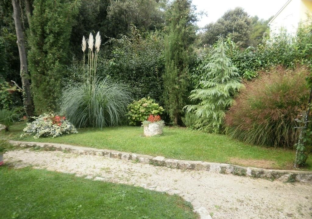 Photo of Outdoor in Borik