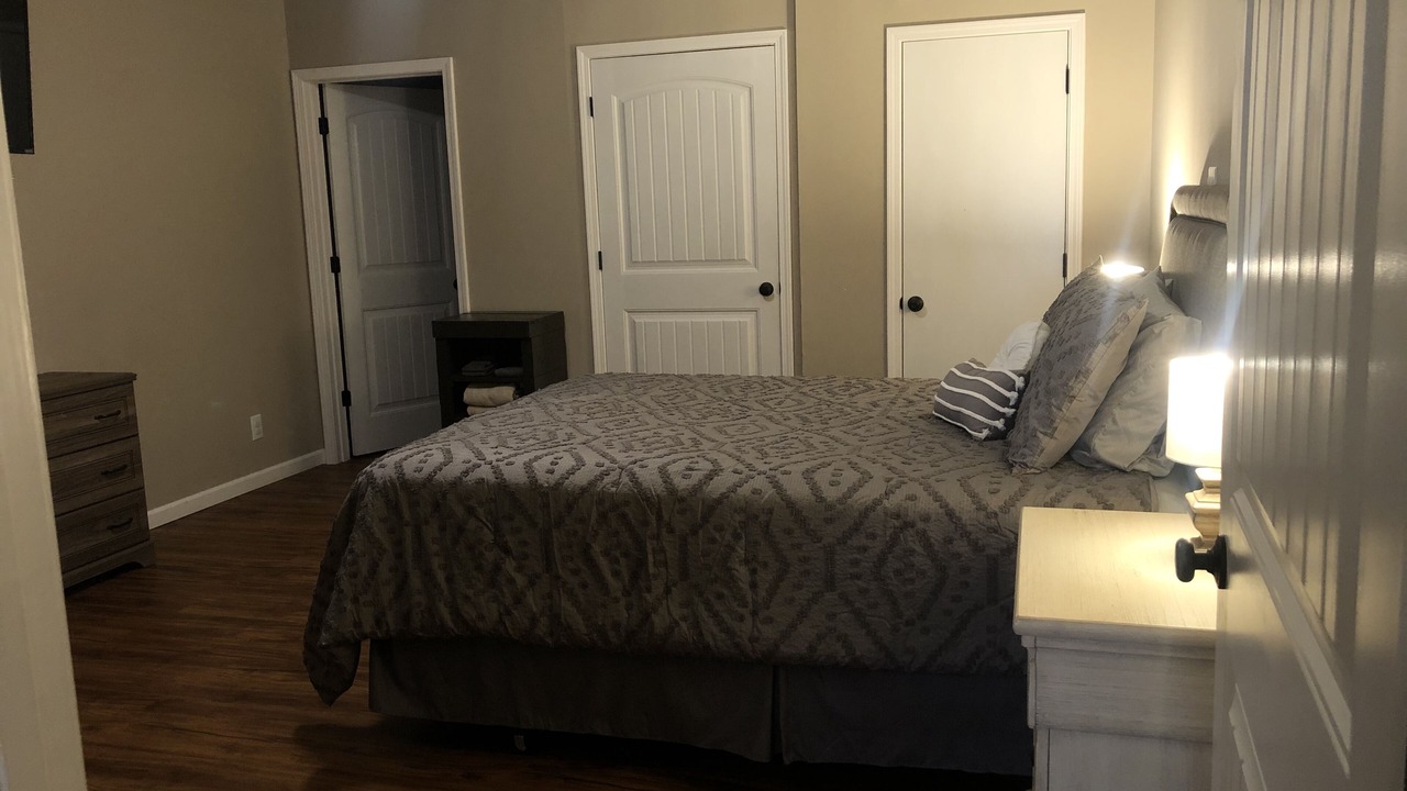 Photo of Bedroom in Hannibal