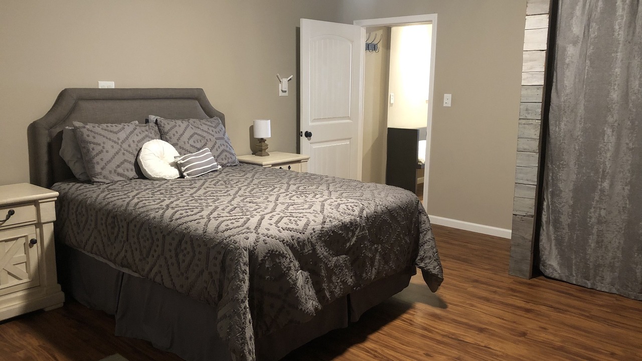 Photo of Bedroom in Hannibal