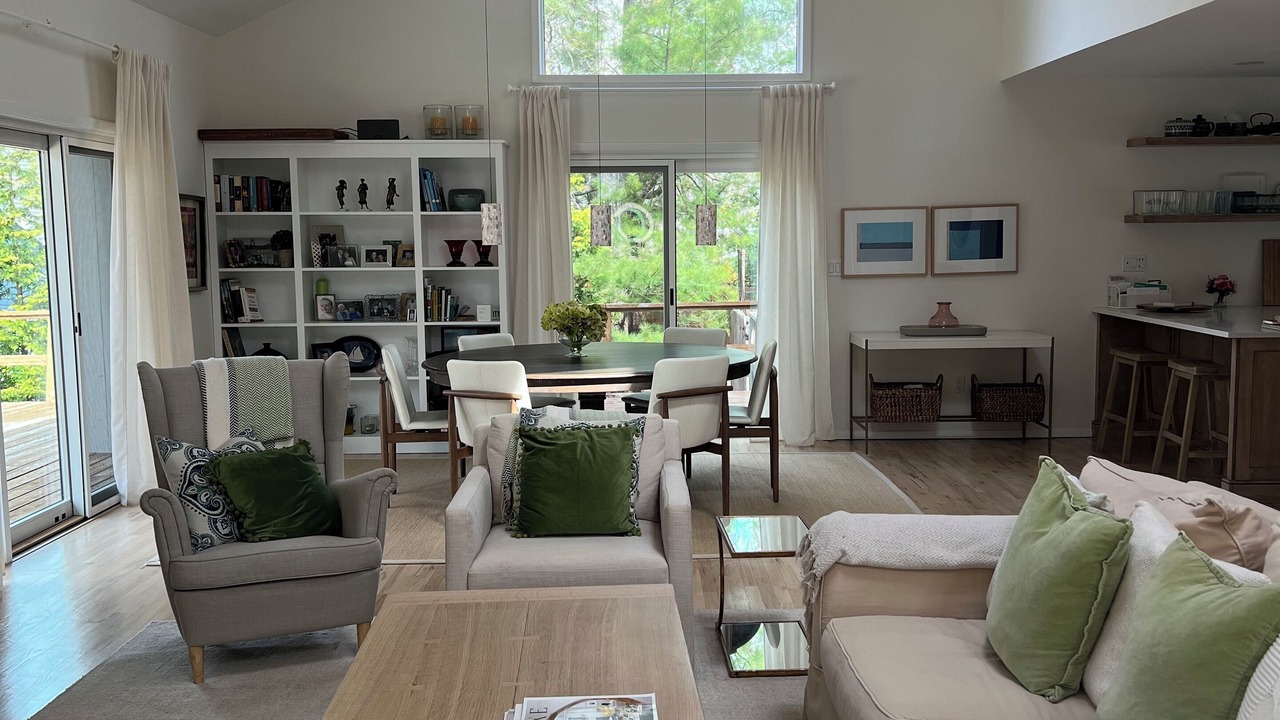 Photo of Livingroom in Lion Head Beach