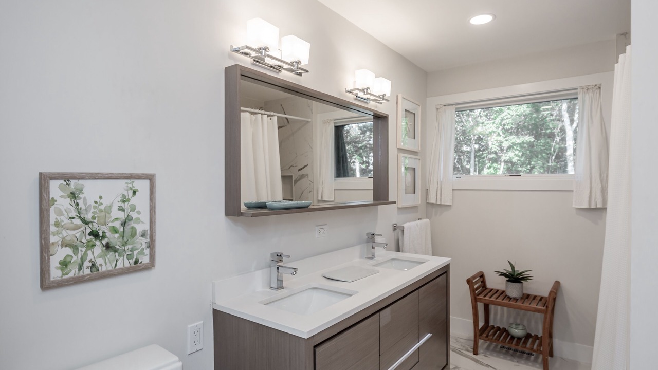 Photo of Bathroom in Lion Head Beach
