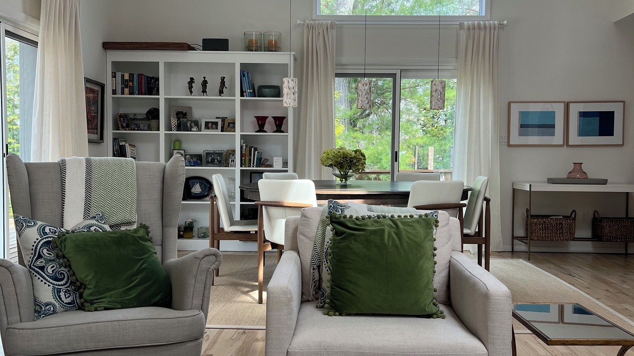 Photo of Livingroom in Lion Head Beach