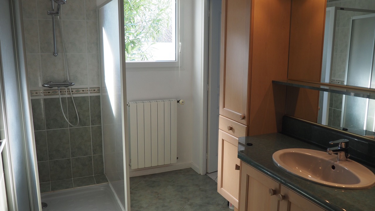 Photo of Bathroom in Saint-Gilles-Croix-de-Vie