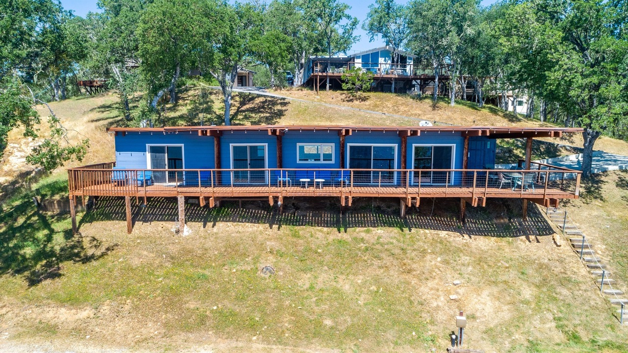 Photo of Outdoor in Bradley