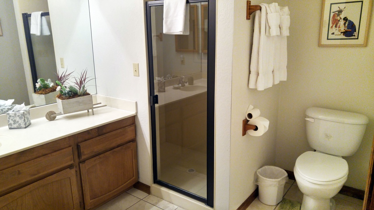 Photo of Bathroom in Pinetop