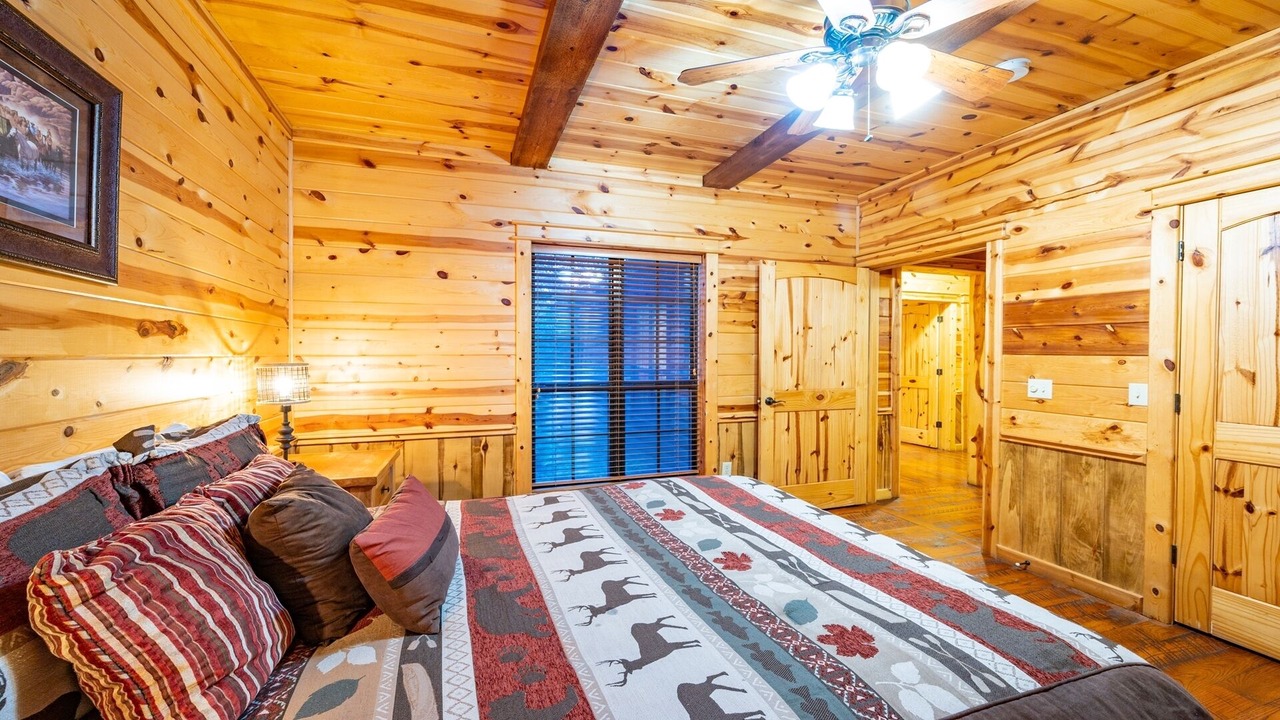Photo of Bedroom in Broken Bow