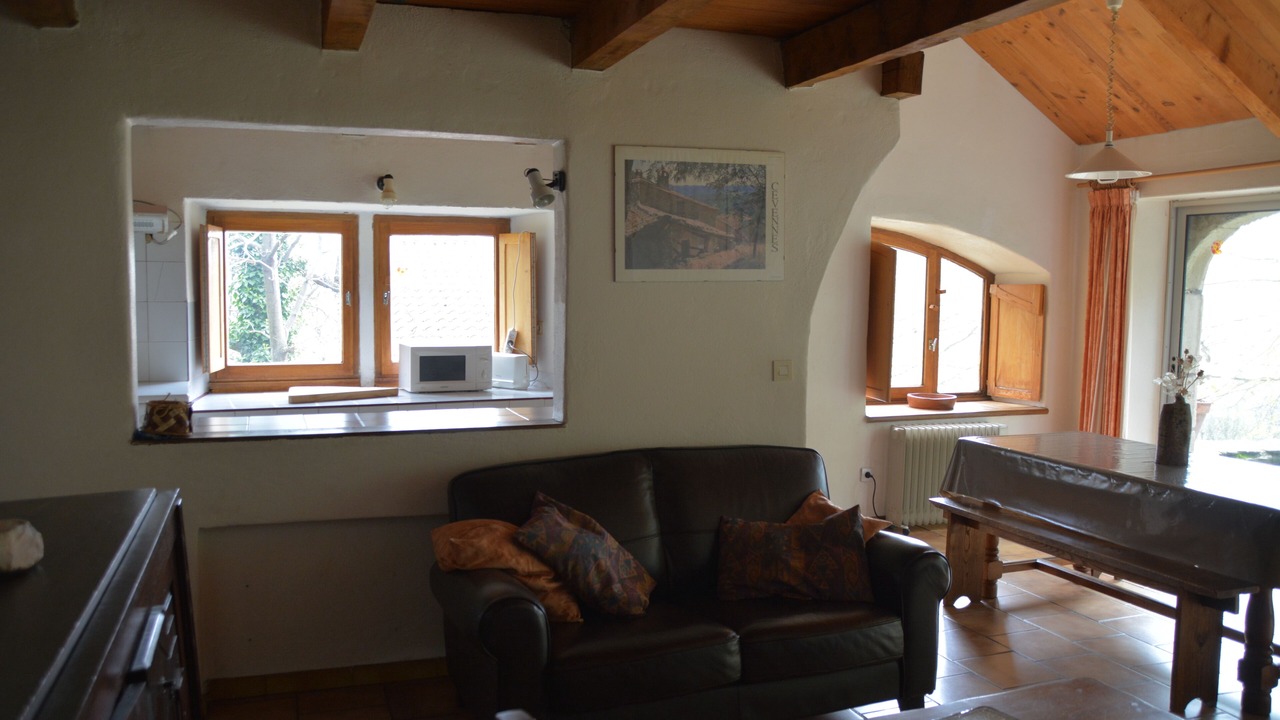 Photo of Livingroom in Charnavas
