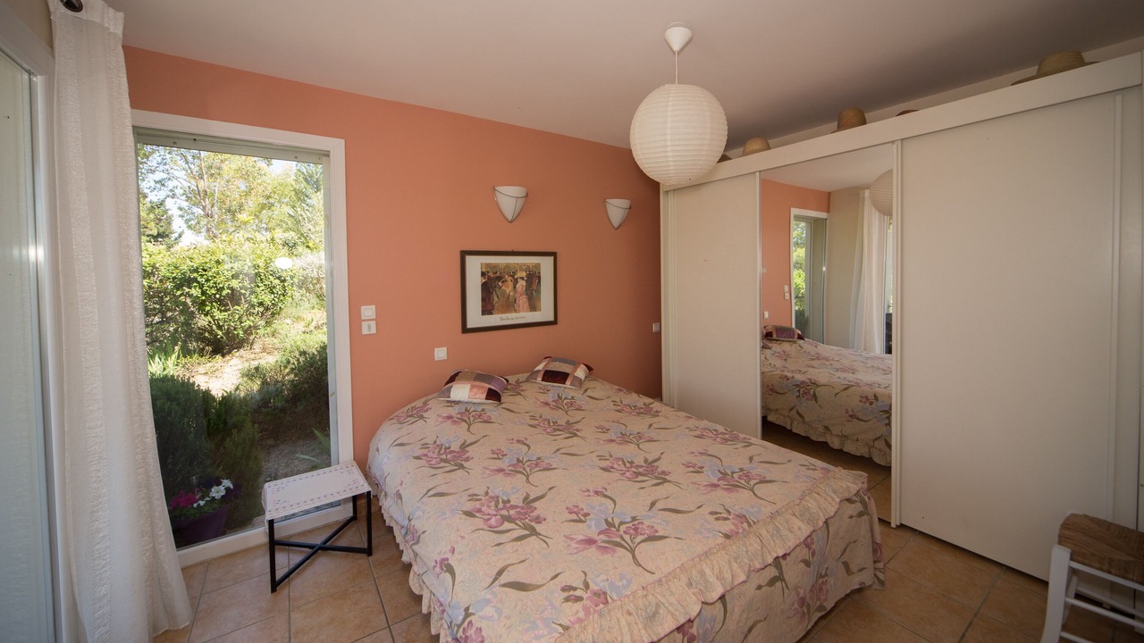 Photo of Bedroom in Prades-sur-Vernazobre