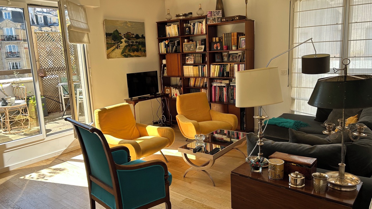 Photo of Livingroom in 15th Arrondissement