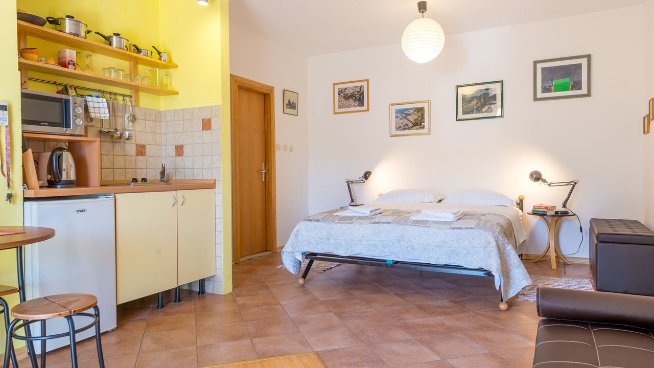 Photo of Bedroom in Pile