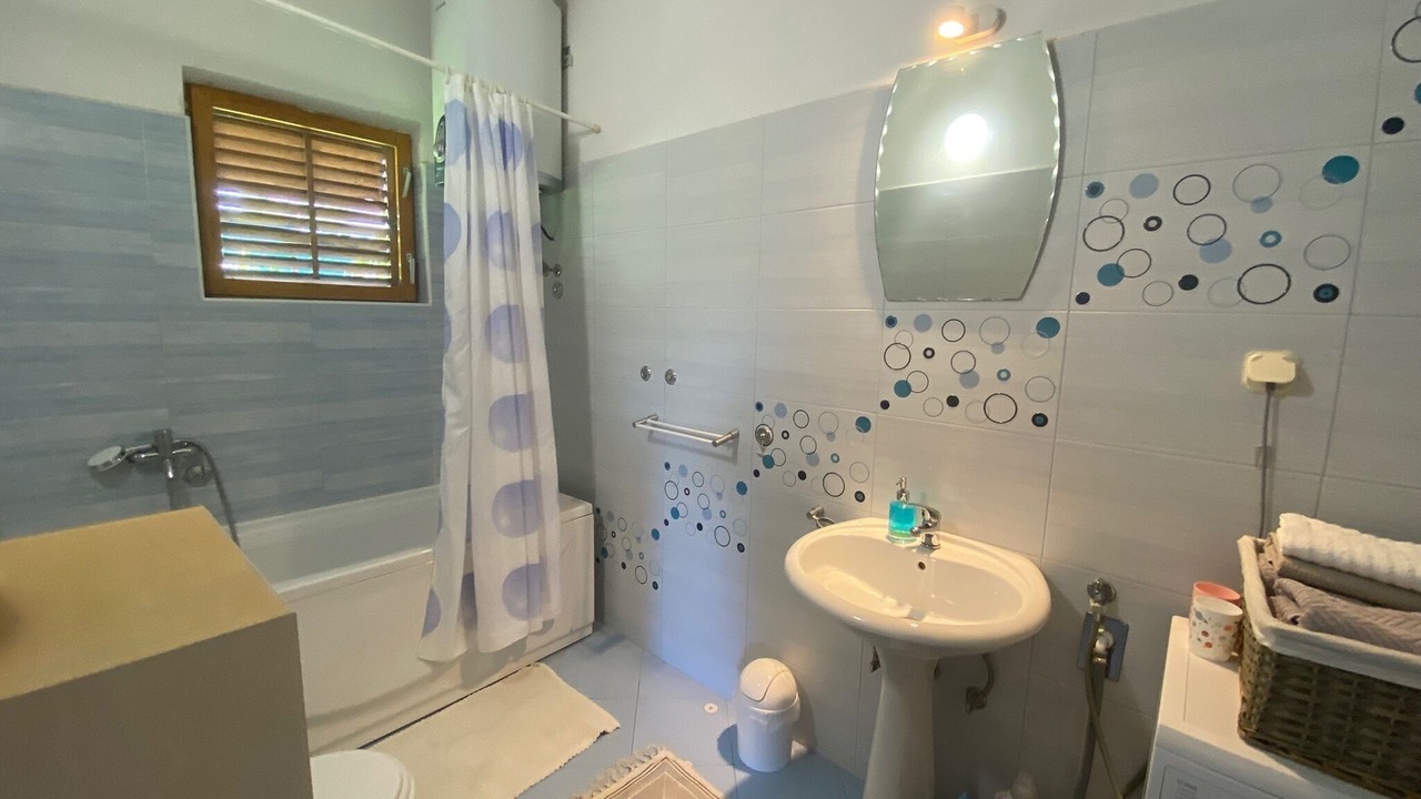 Photo of Bathroom in Peracko Blato
