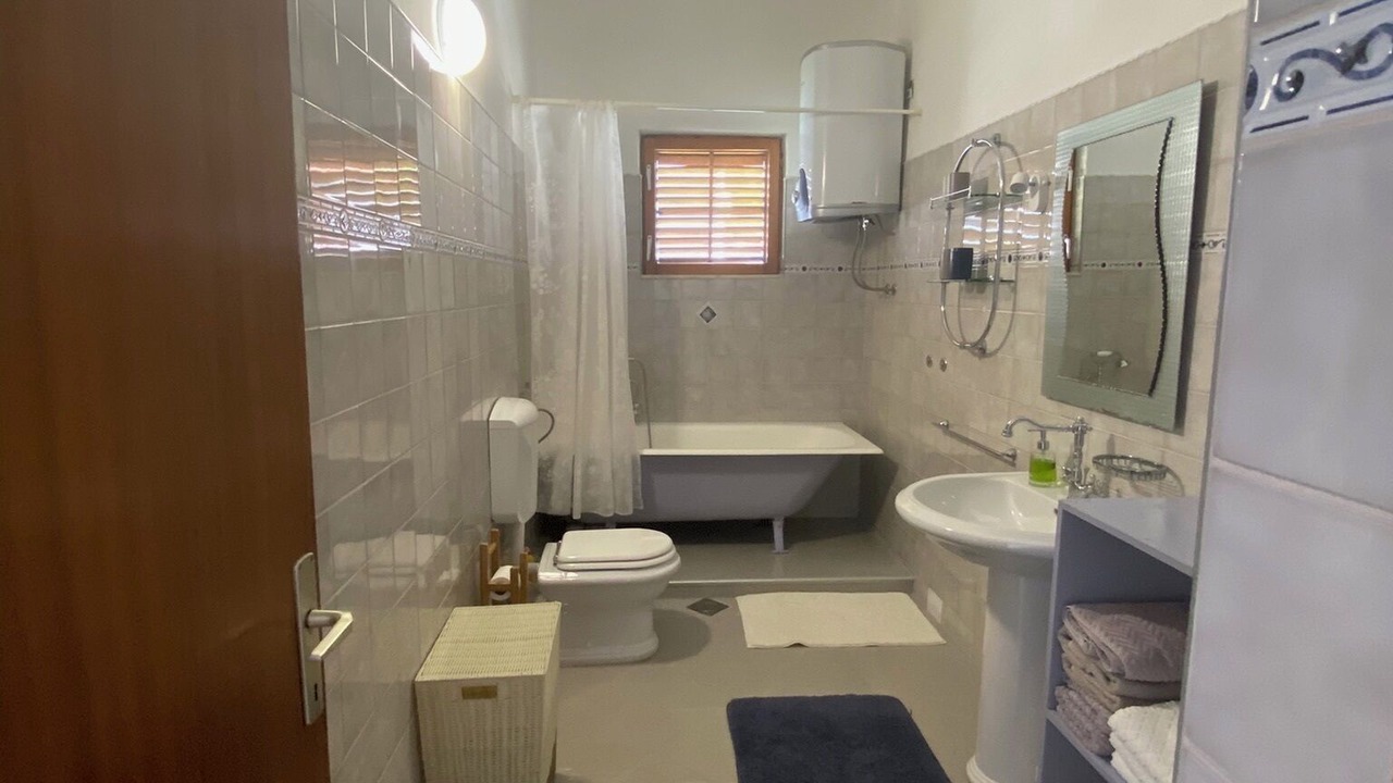 Photo of Bathroom in Peracko Blato