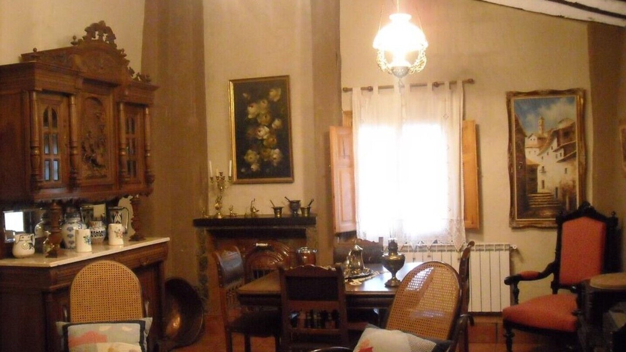 Photo of Others in Valeria