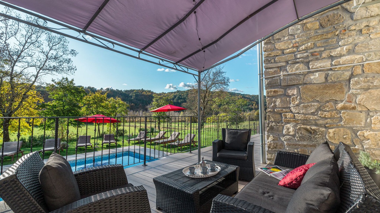Photo of Patio Balcony in Boljun