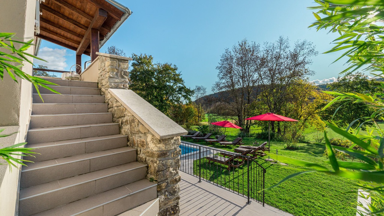 Photo of Patio Balcony in Boljun