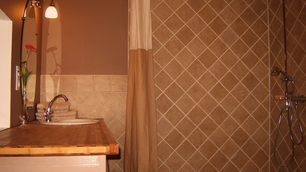 Photo of Bathroom in Vernou-sur-Brenne