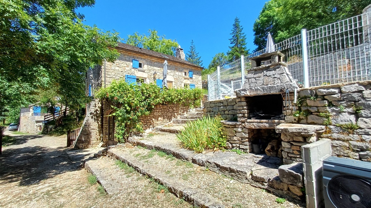 Photo of Outdoor in Hures-la-Parade
