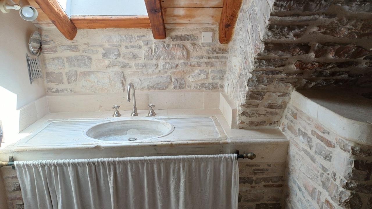 Photo of Bathroom in Hures-la-Parade