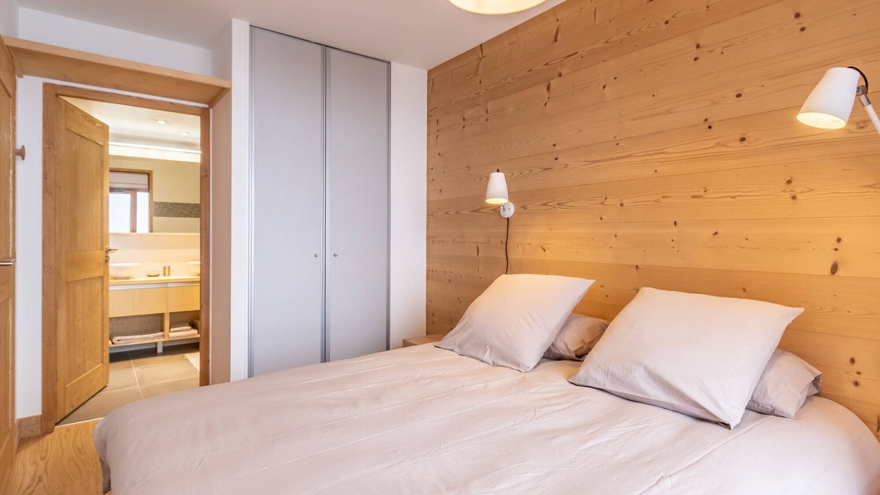 Photo of Bedroom in Arc-1800