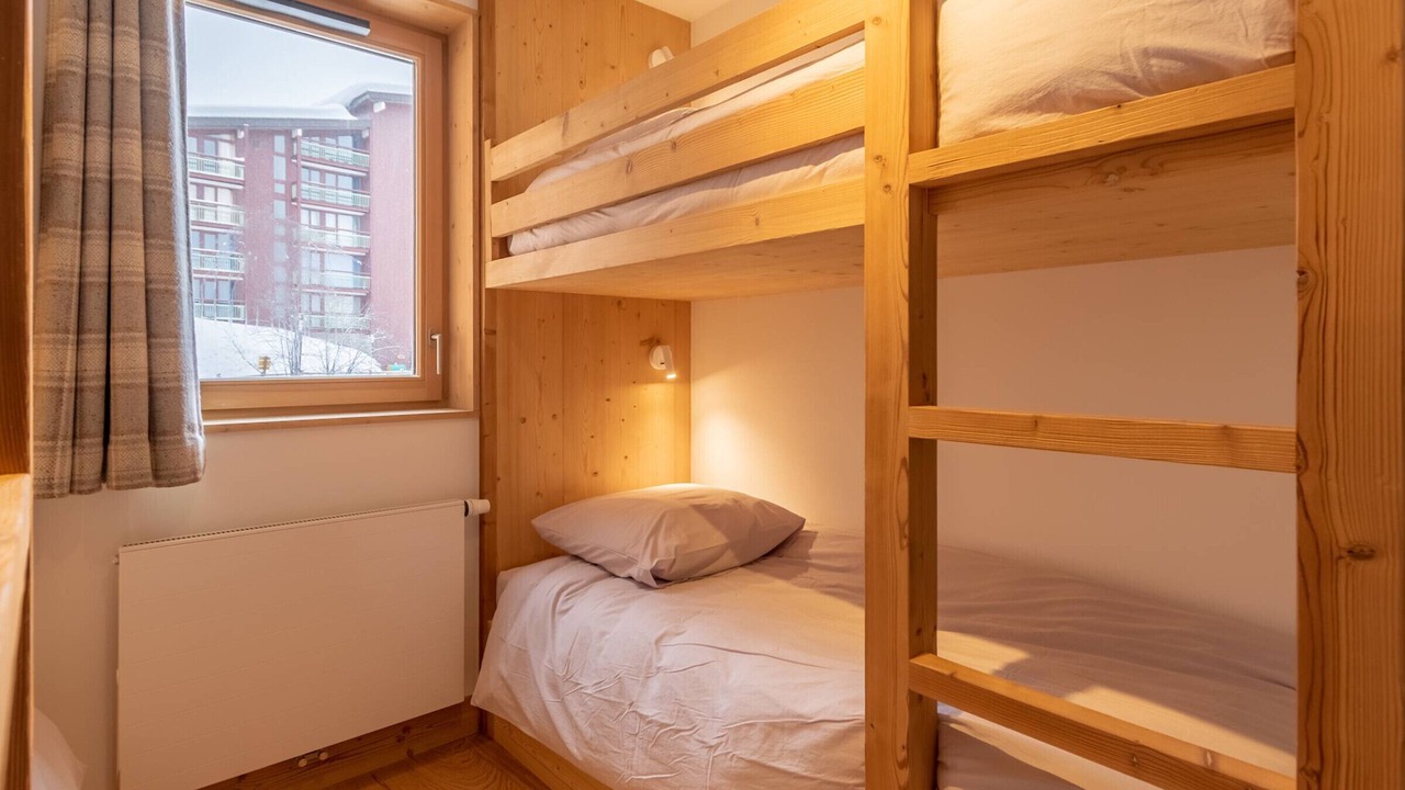Photo of Bedroom in Arc-1800