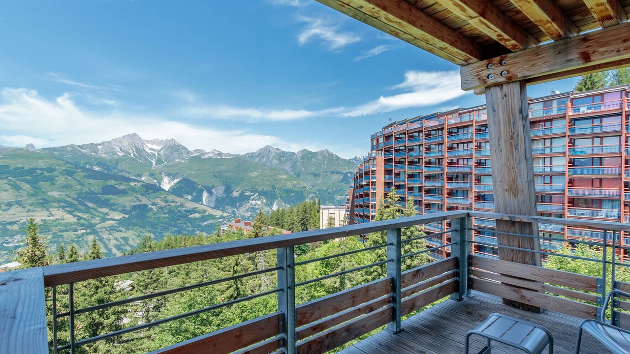Photo of Outdoor in Arc-1800