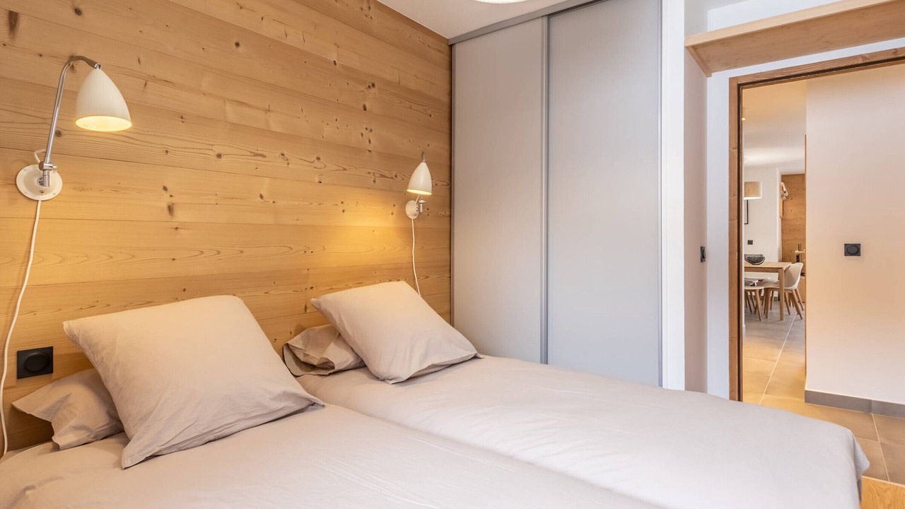 Photo of Bedroom in Arc-1800