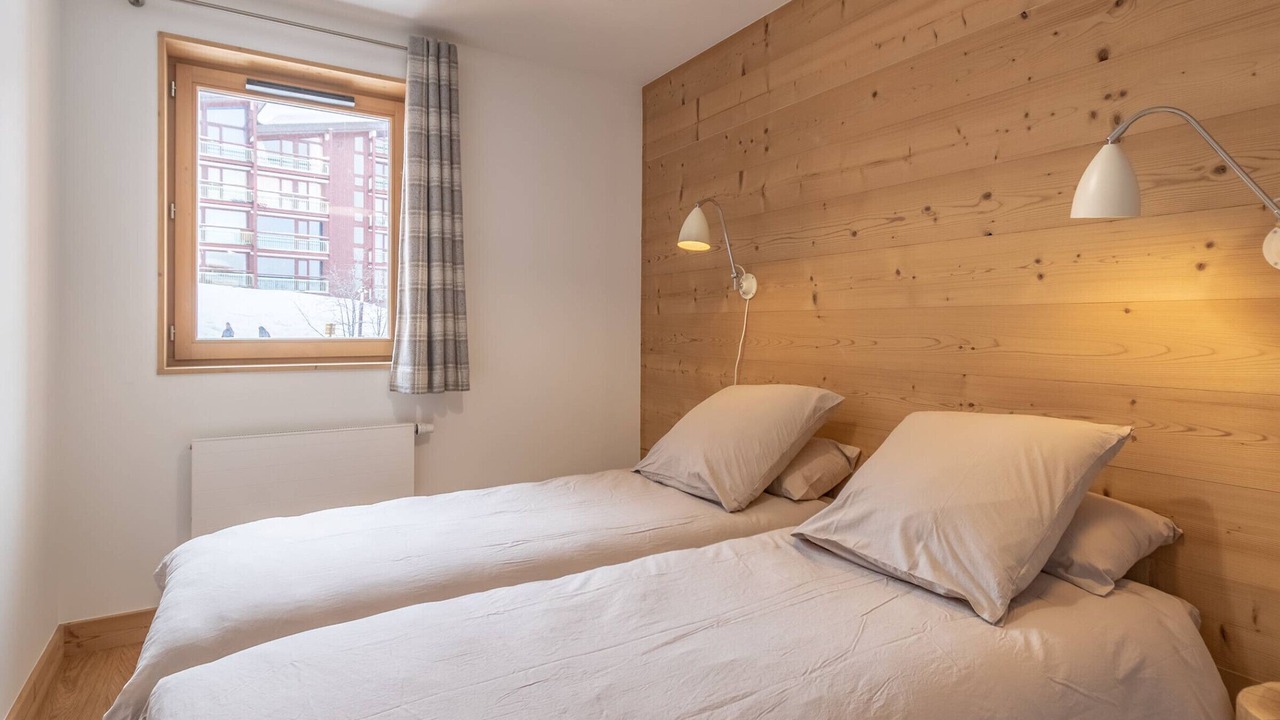 Photo of Bedroom in Arc-1800
