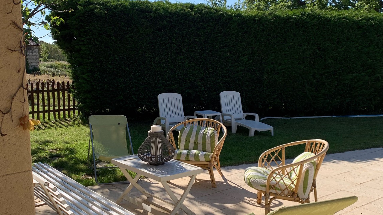 Photo of Patio Balcony in Saint-Roman-de-Malegarde