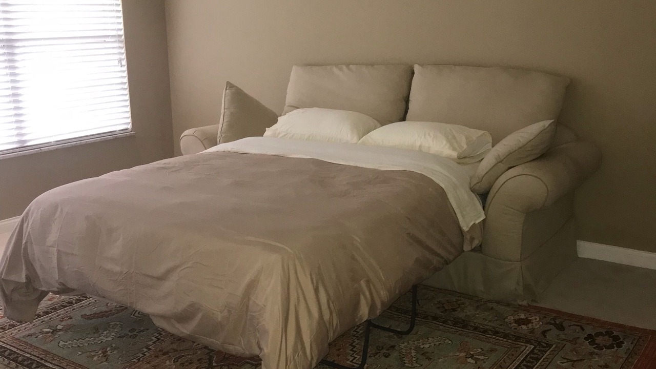 Photo of Bedroom in Des Peres