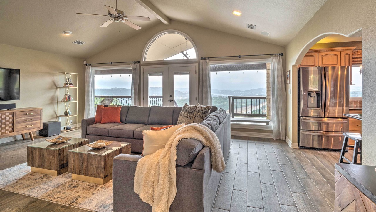 Photo of Livingroom in Leander