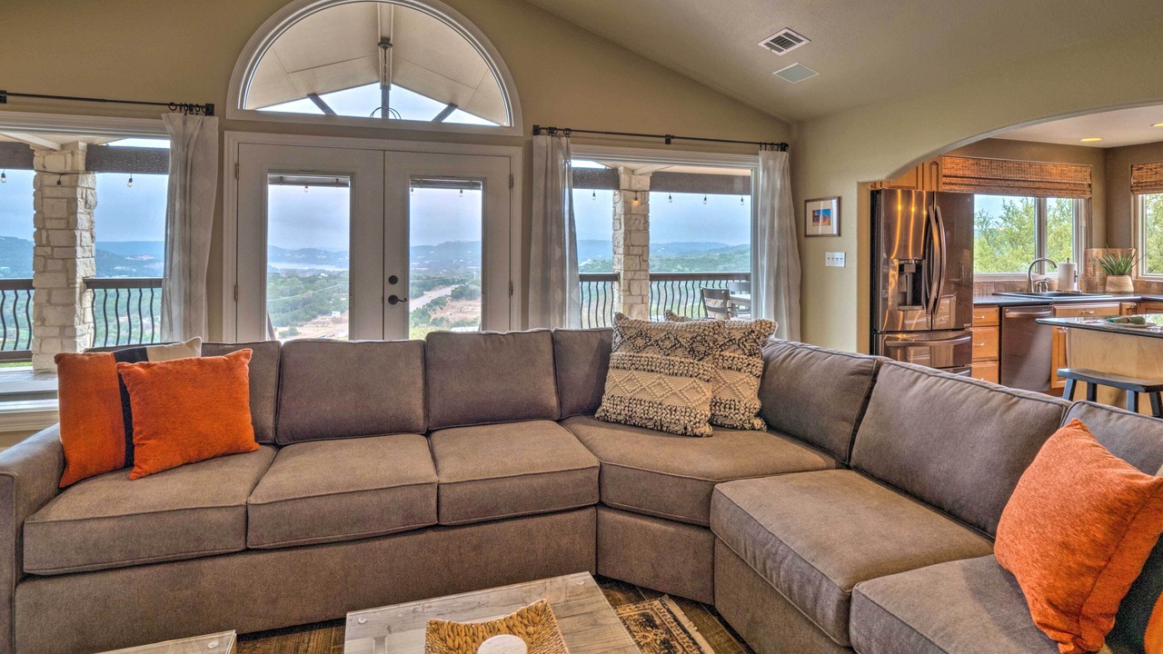 Photo of Livingroom in Leander