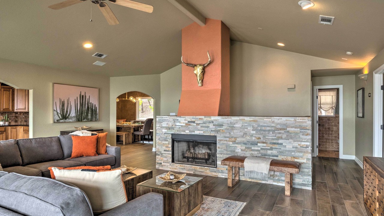 Photo of Livingroom in Leander