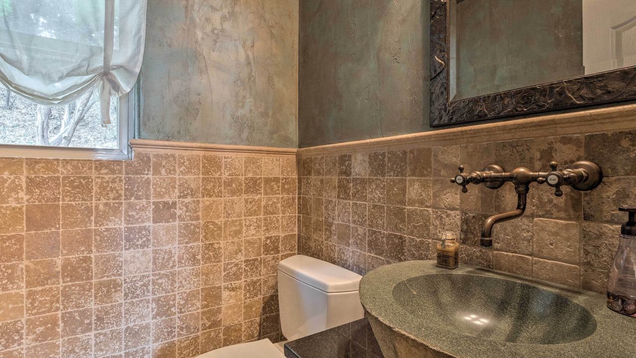 Photo of Bathroom in Leander