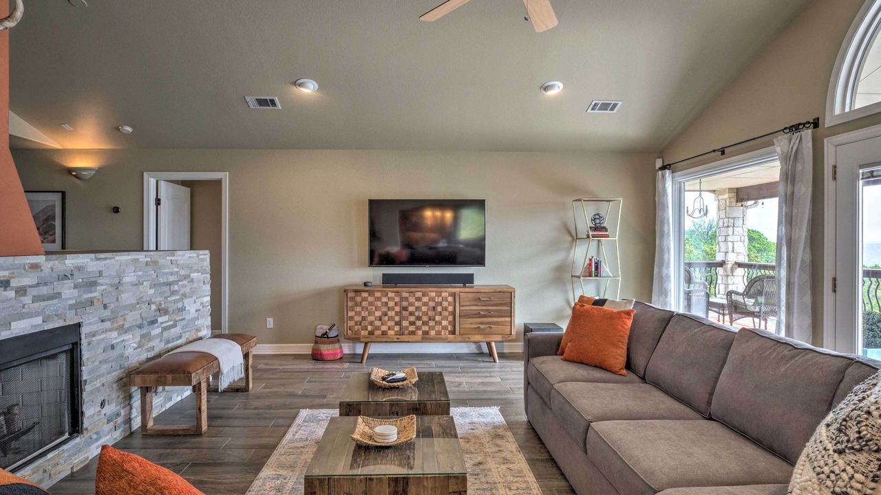Photo of Livingroom in Leander