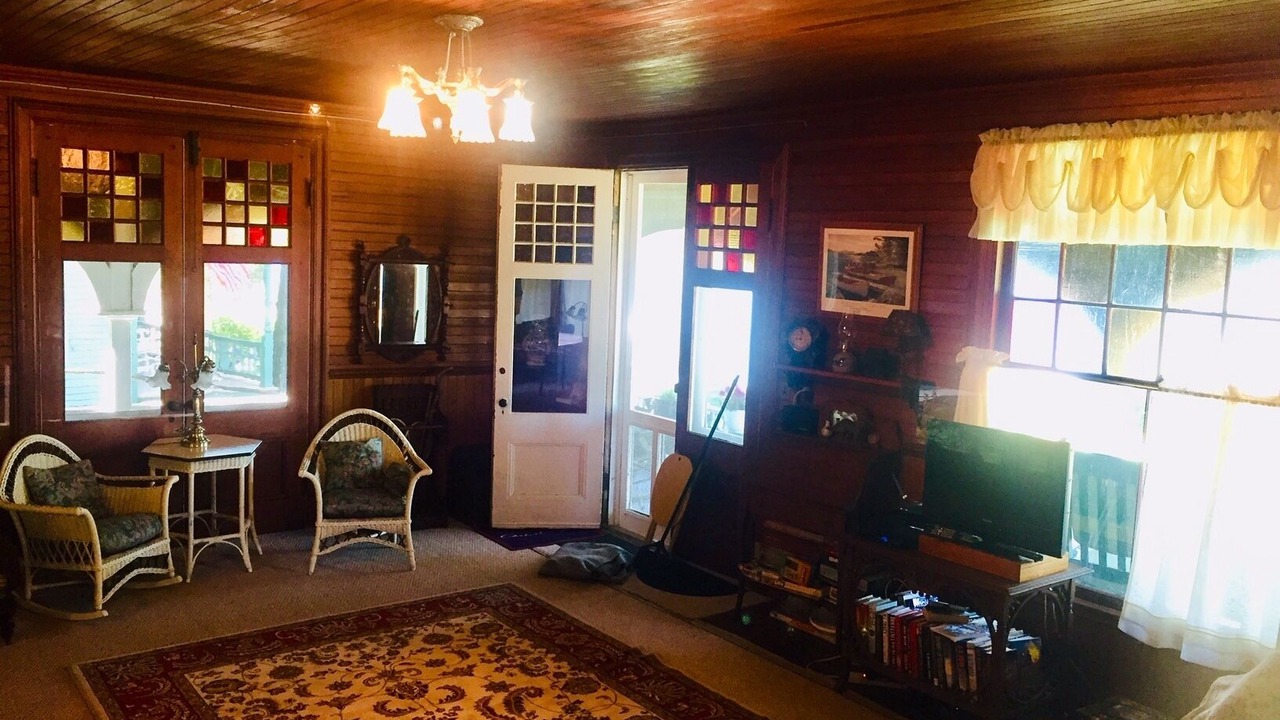 Photo of Livingroom in Thousand Island Park