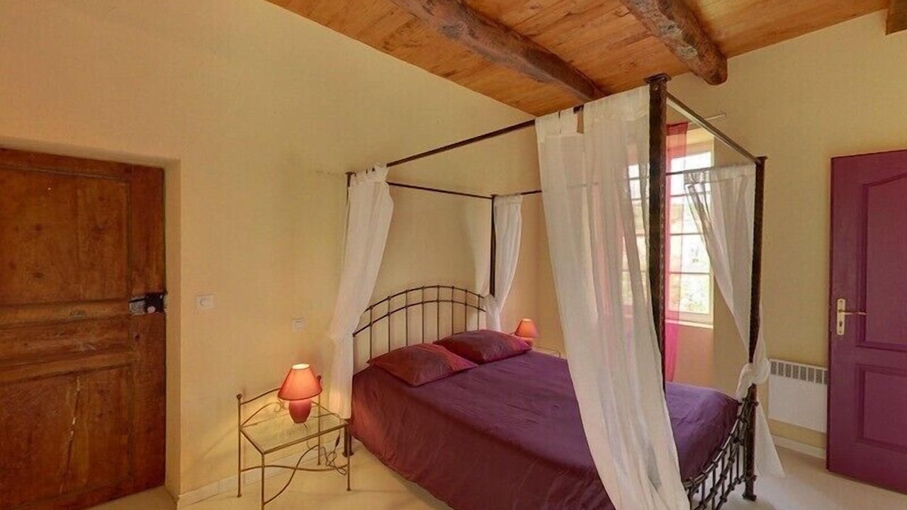 Photo of Bedroom in Saint-Jean-d'Alcapies