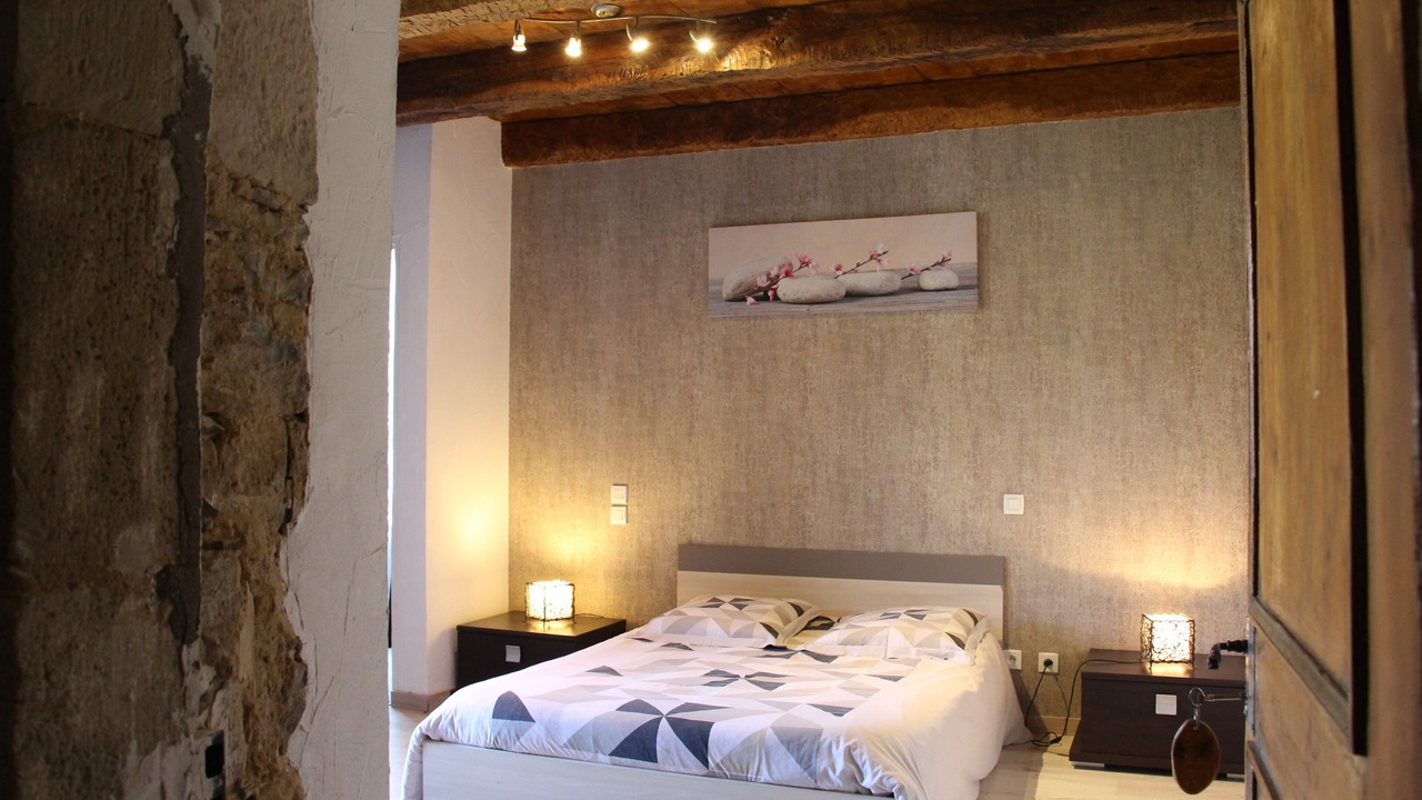 Photo of Bedroom in Saint-Jean-d'Alcapies