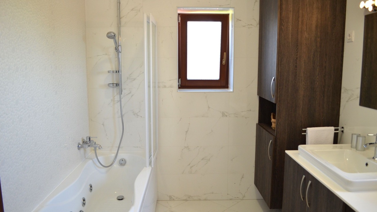 Photo of Bathroom in Mofardini