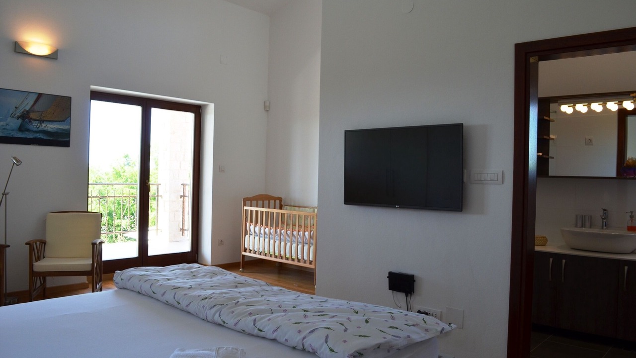 Photo of Bedroom in Mofardini