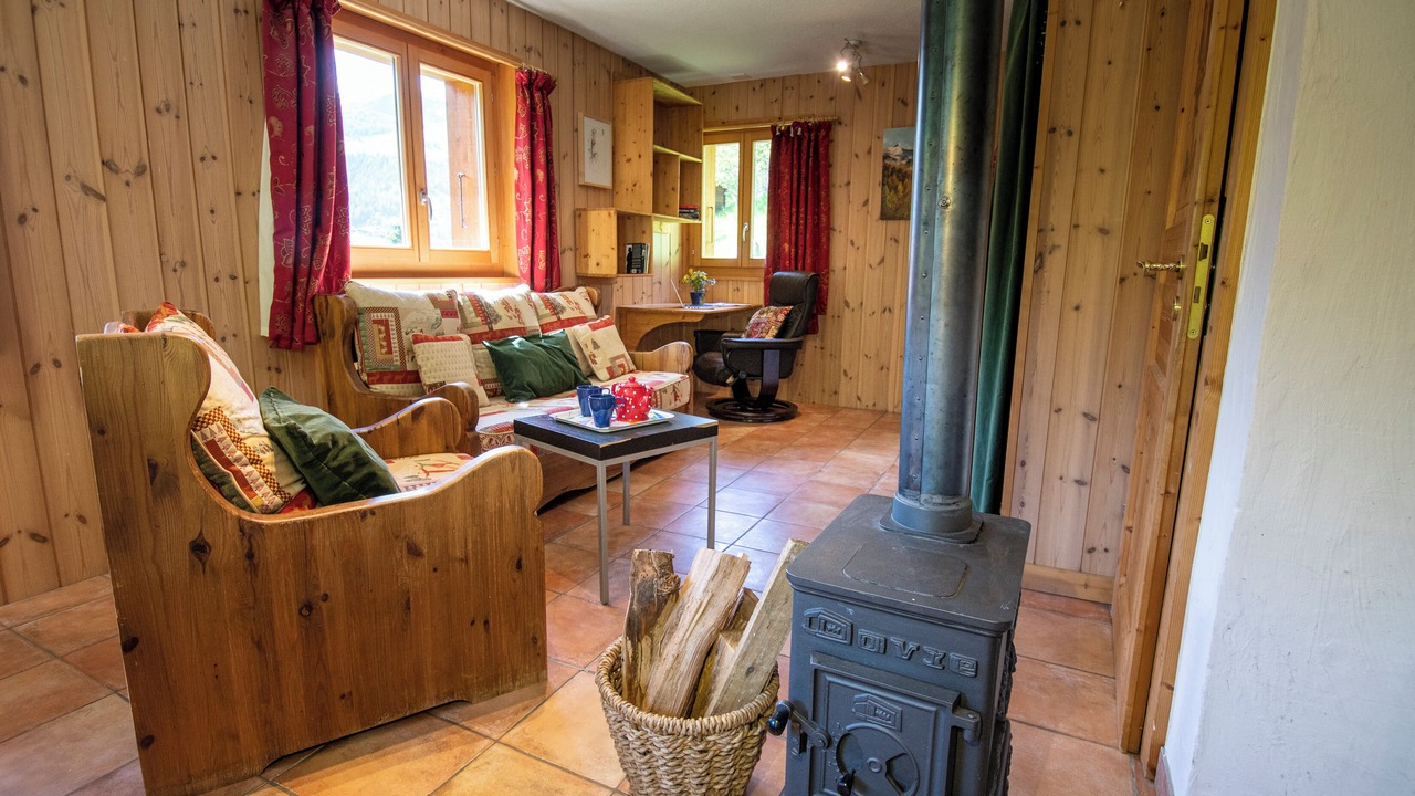 Photo of Livingroom in Ayer