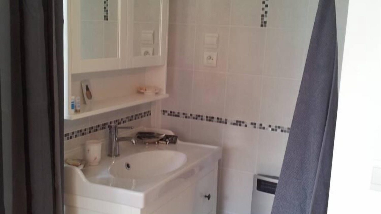 Photo of Bathroom in Bilieu