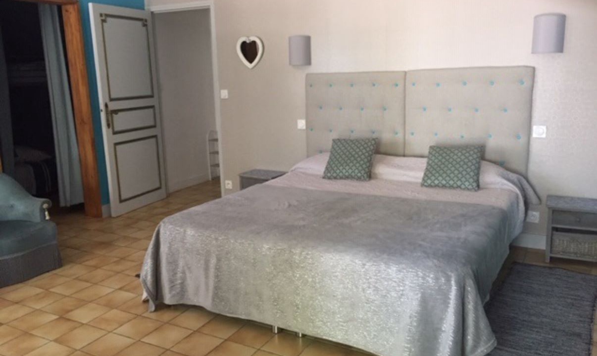 Photo of Bedroom in Caudrot