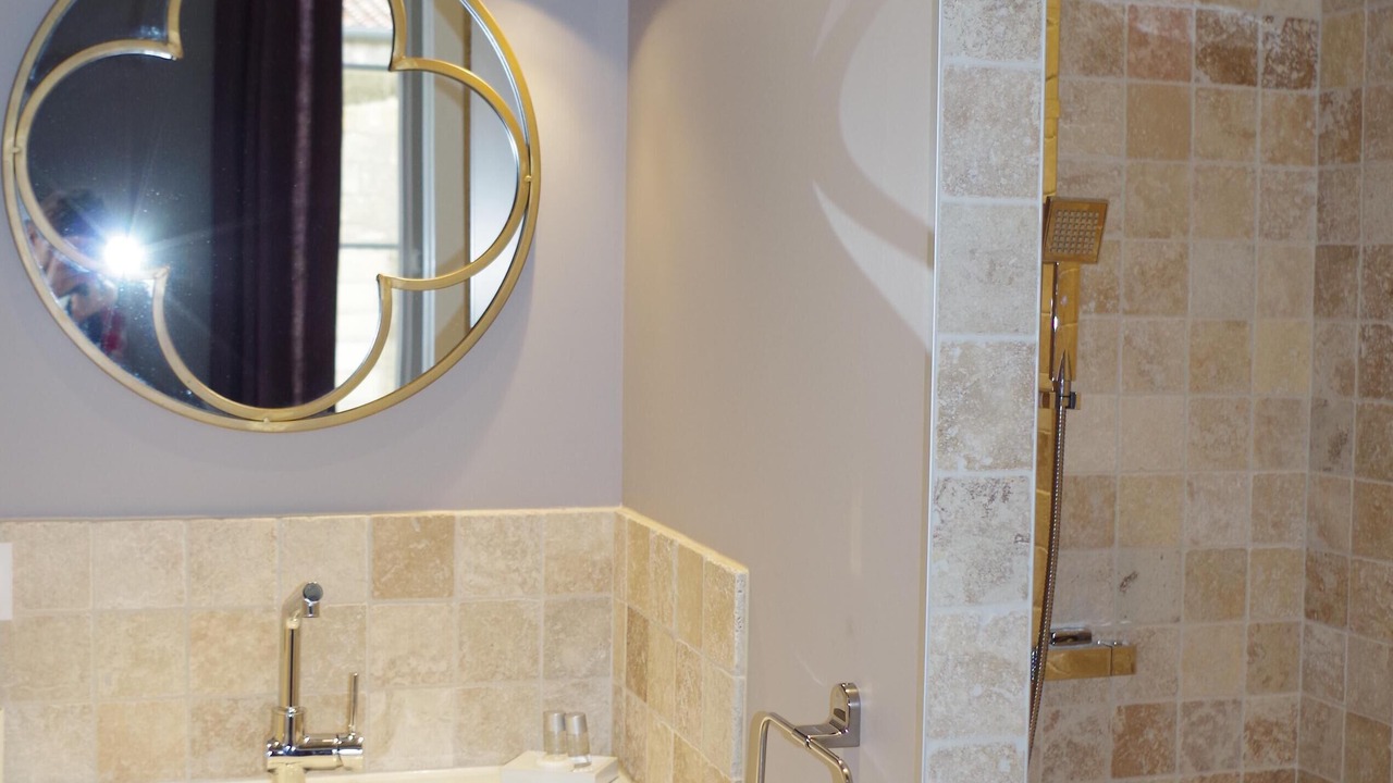 Photo of Bathroom in Neac
