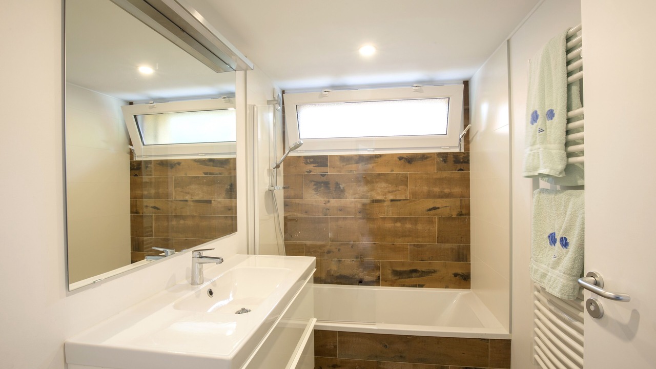 Photo of Bathroom in La Teste-de-Buch