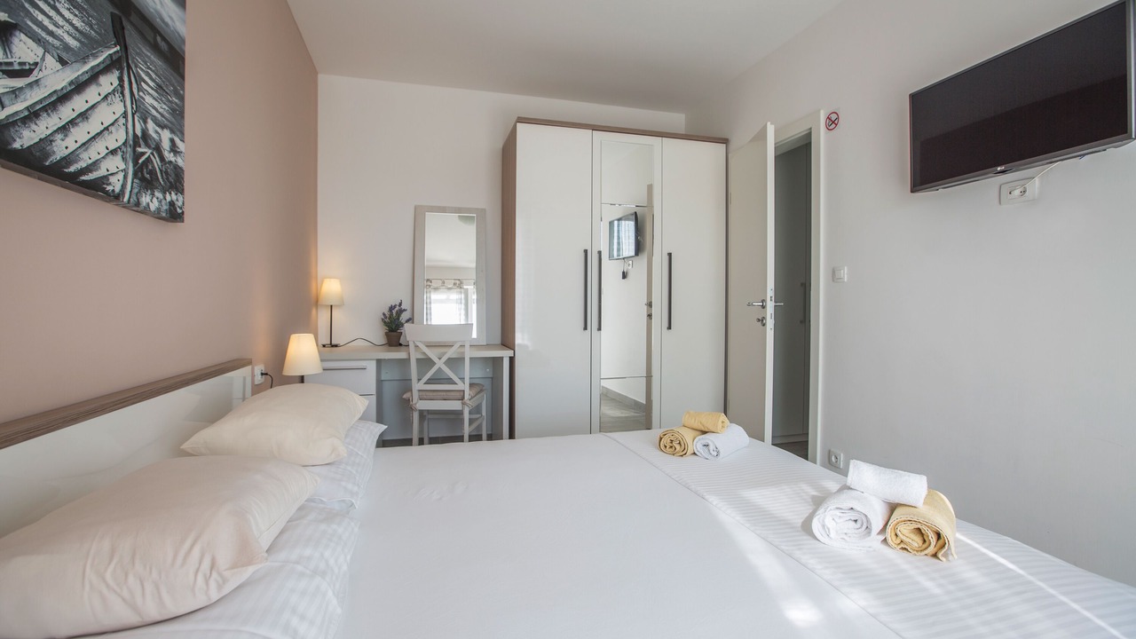 Photo of Bedroom in Grohote